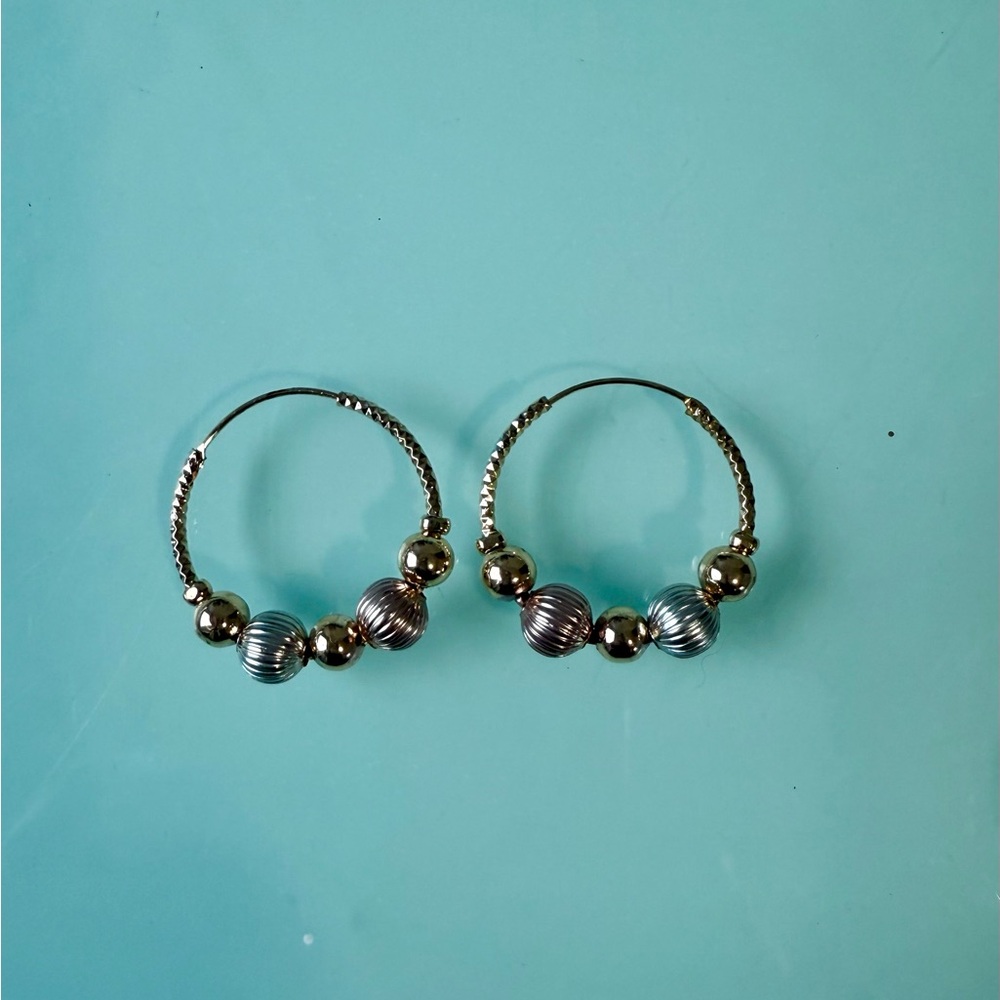 A New Day, 4 pairs of earrings, Golden, Bronze and Silver , NWT/NWOT - Picture 2 of 3